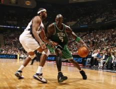 开云官方app入口-平行宇宙的哨响，当2026世界杯焦点战变成快船横扫浙江队