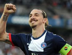 开云体育入口-沪上围城，血溅东方体育中心的夜晚，谁最终锁死了拉文？