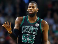 开云平台-猛龙队签下前灰熊球员门罗