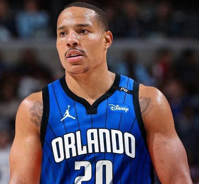 开云平台-猛龙队签下前灰熊球员门罗