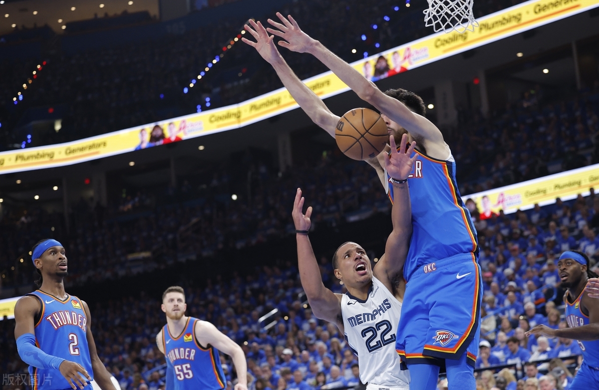 开云体育下载-爵士客场力克灰熊,取得系列赛首胜