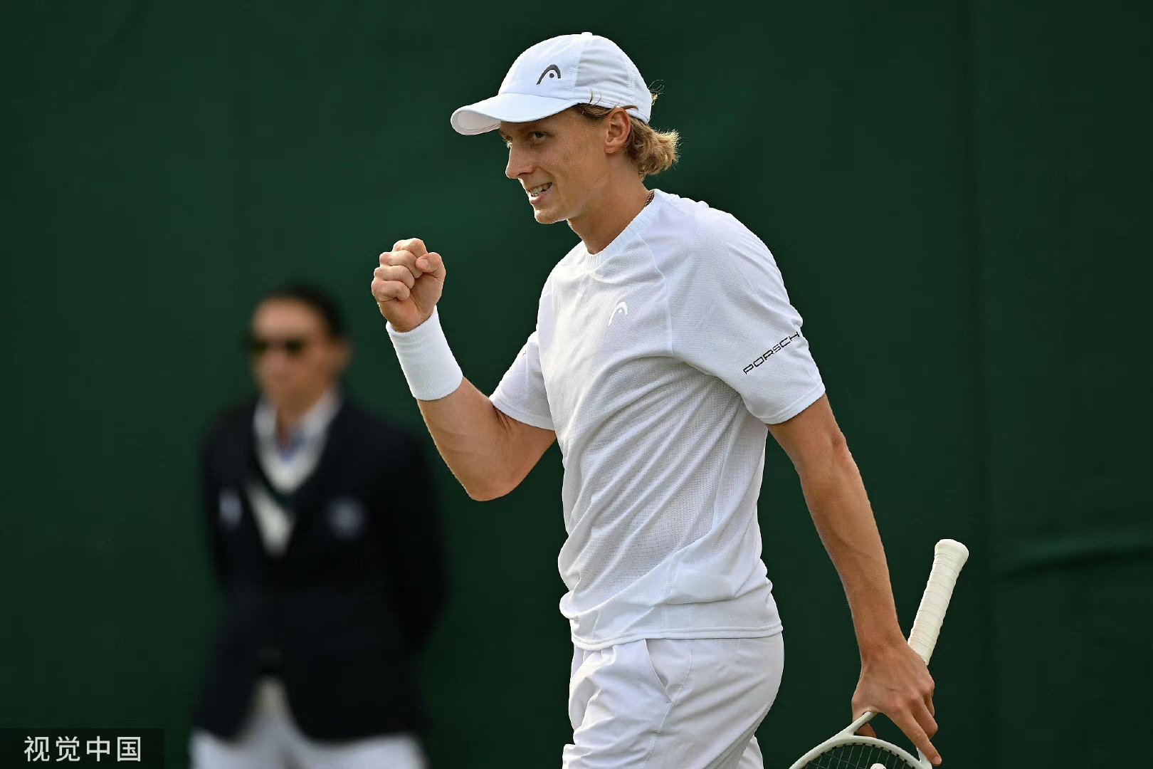 开云体育登录-关于世界网球队血洗法国网球队，兹维列夫关键制胜的信息