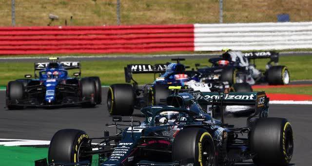 开云官网-红牛车队横扫威廉姆斯，塞恩斯带队取胜