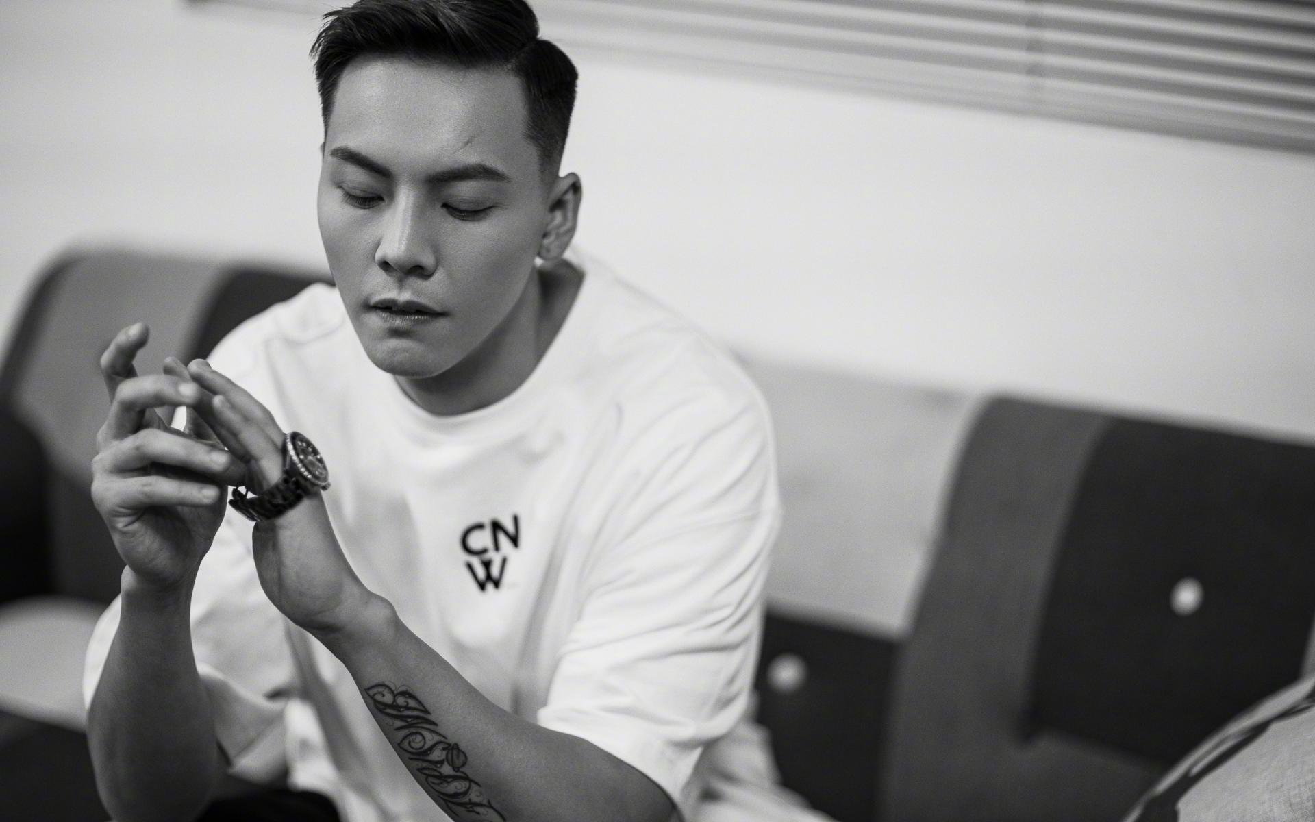 开云体育官网-从时代弃子到绝地反击—布伦森50分一役如何重新定义系列赛悬念